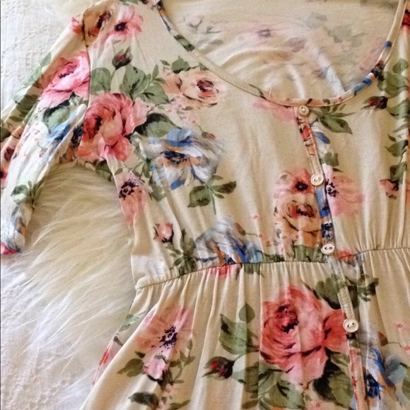 RESTOCKED! Floral high low maxi dress - Picture 6 of 7